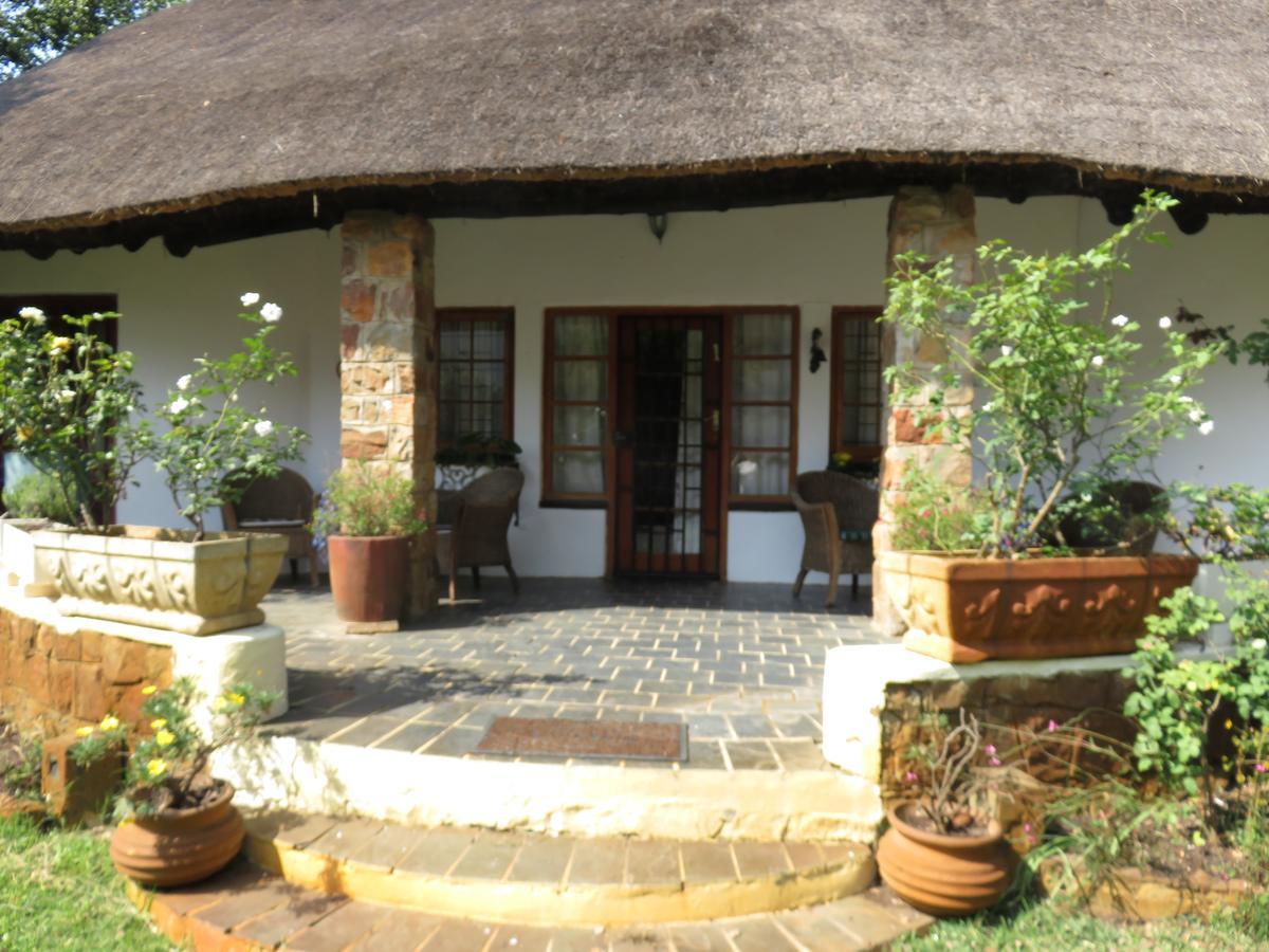 Meerhof Lodge Hartbeespoort Exterior photo